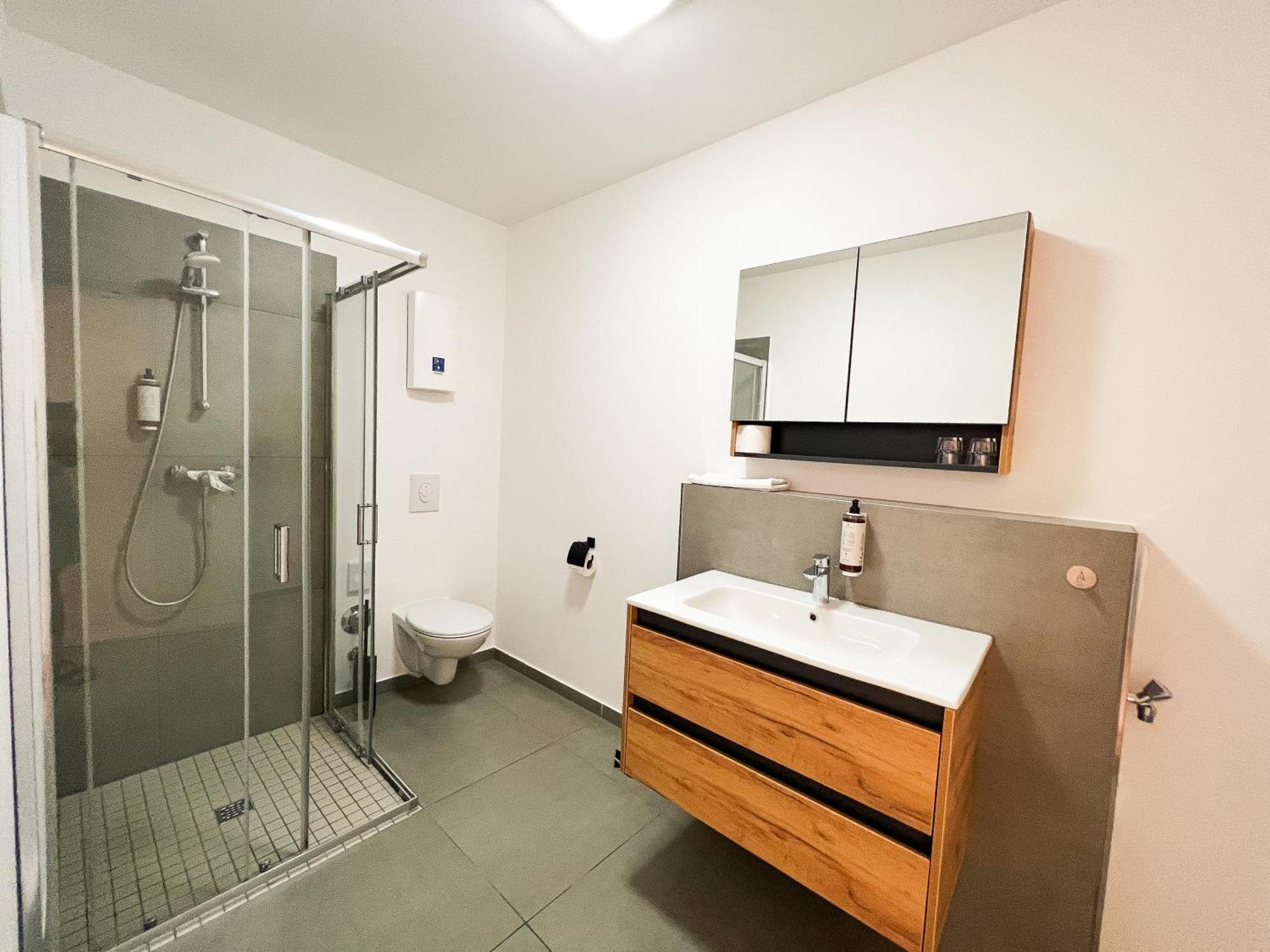 Qonroom - As Individual As You - Minden Kaiserstrasse Bagian luar foto