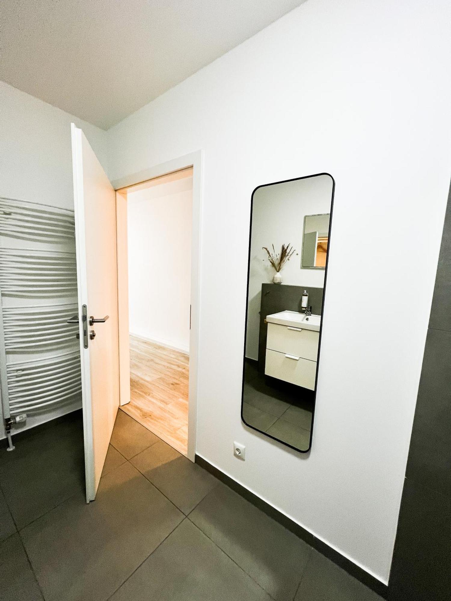 Qonroom - As Individual As You - Minden Kaiserstrasse Ruang foto